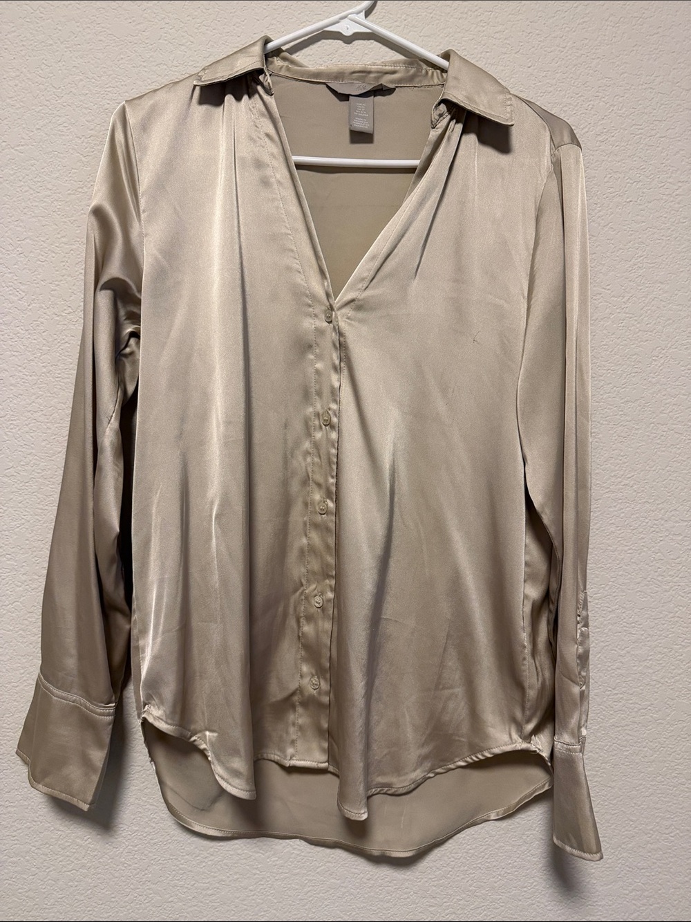 H&M Satin Button-Down Blouse - Cream